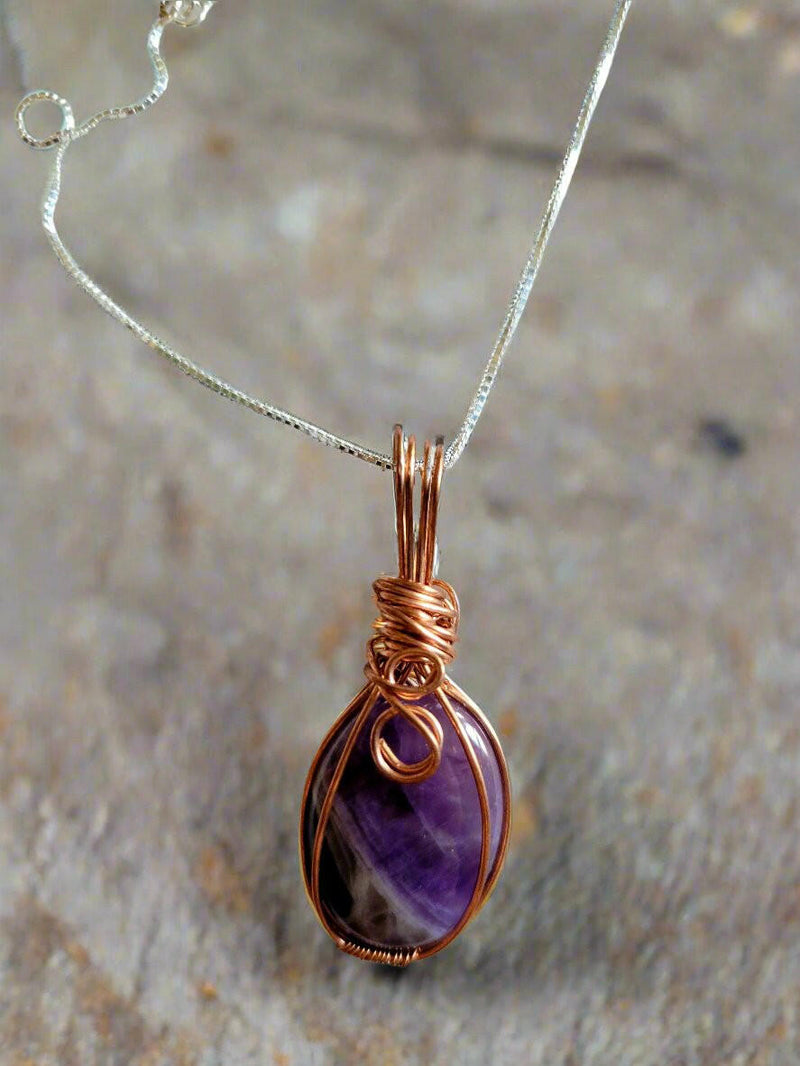 Dog Teeth Amethyst Pendant Necklace.